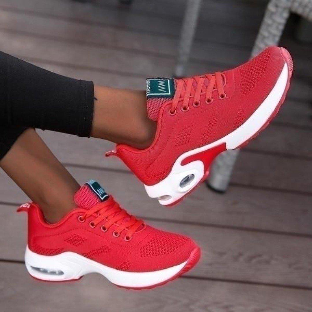 Sienna | Women’s Lightweight Walking Shoes with Arch Support & Slip-On Comfort