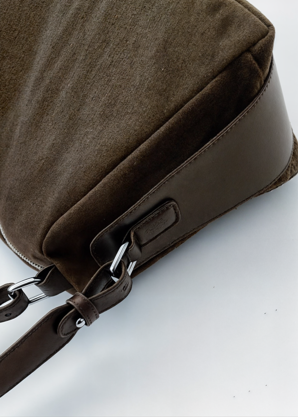 Divine | Suede Bag MM