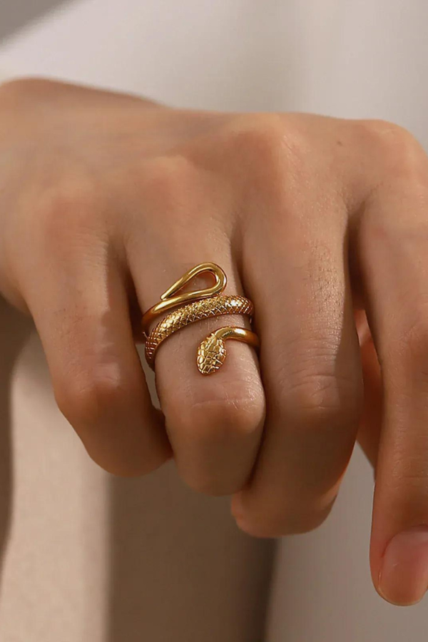Harper | Venom Ring Striking Statement Piece