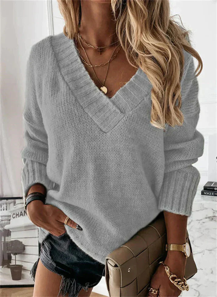 Tilly | Women’s Soft‑Knit V‑Neck Sweater with Relaxed Silhouette
